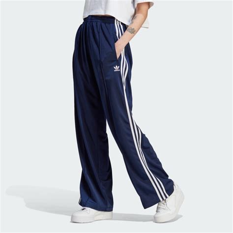 adidas trackpants blauw|blue track pants.